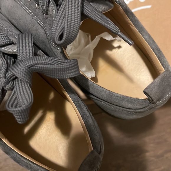 christian louboutin sneaker Size 41 - Picture 4 of 5
